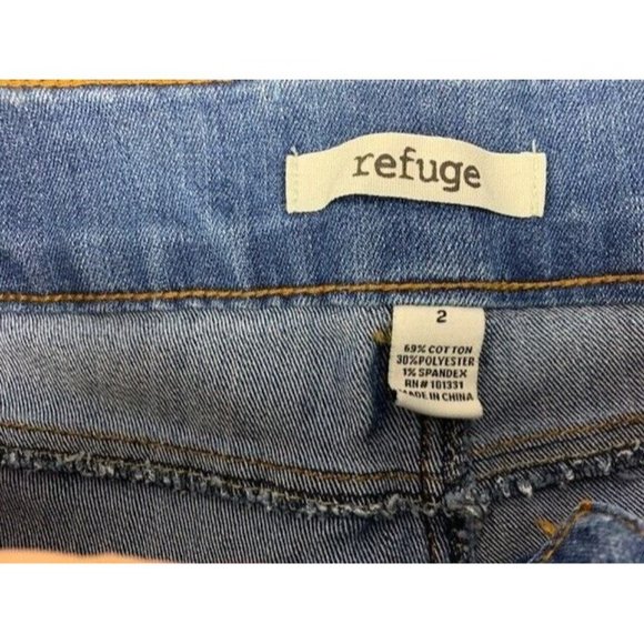 Refuge Size 2 Womens Shorts Cut Offs Low Rise Distressed Stretch - Picture 2 of 3